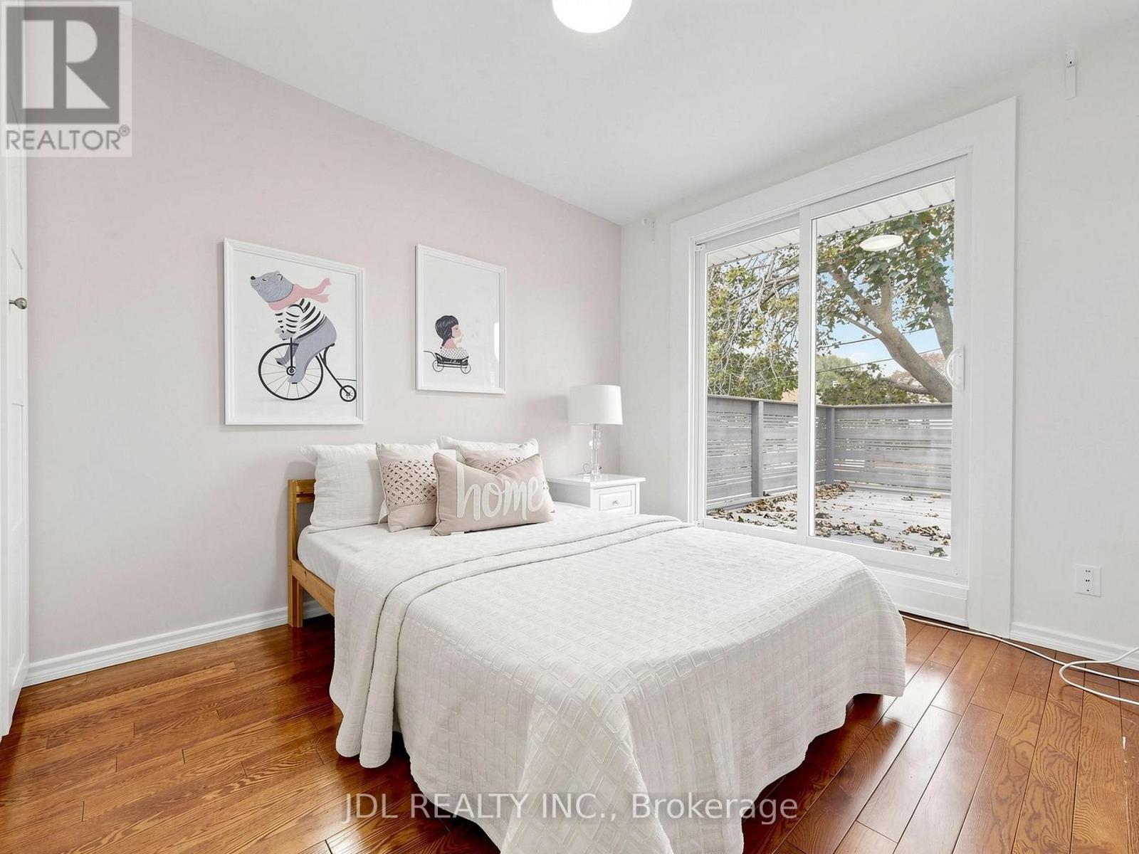 32 Ashmount Crescent, Toronto, Ontario  M9R 1C7 - Photo 27 - W13788960