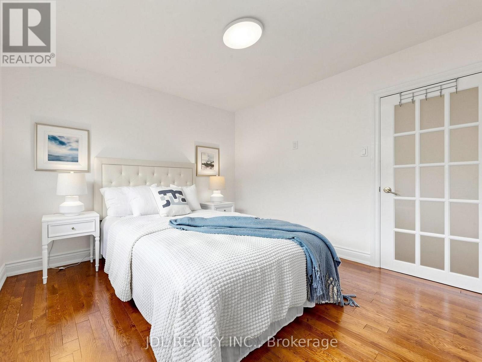 32 Ashmount Crescent, Toronto, Ontario  M9R 1C7 - Photo 25 - W13788960