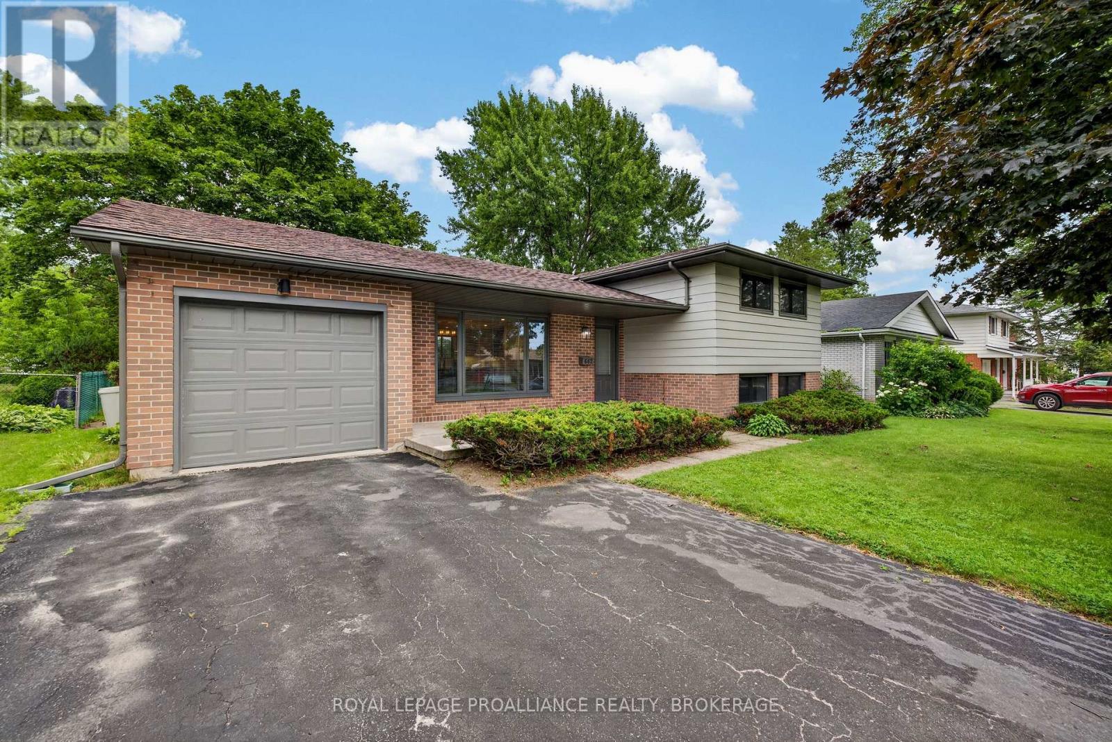 682 Carnaby Street, Kingston, Ontario  K7M 5M7 - Photo 3 - X13571916