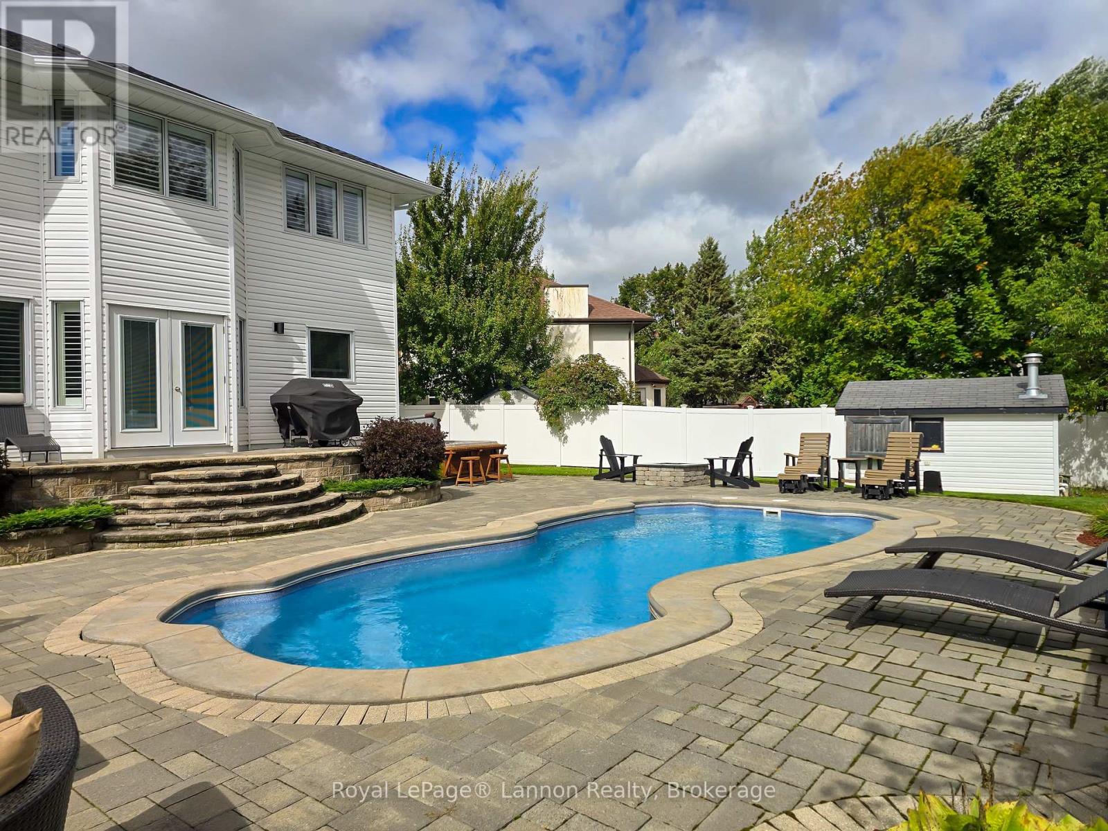 120 Light Court, Thunder Bay, Ontario  P7B 6K5 - Photo 2 - X13793170