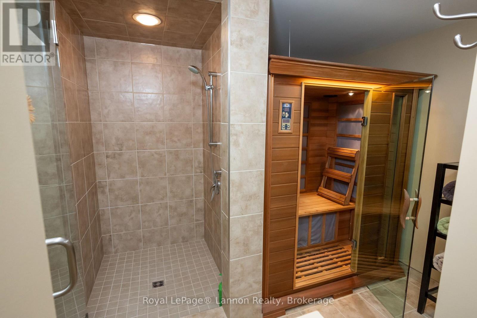 120 Light Court, Thunder Bay, Ontario  P7B 6K5 - Photo 38 - X13793170