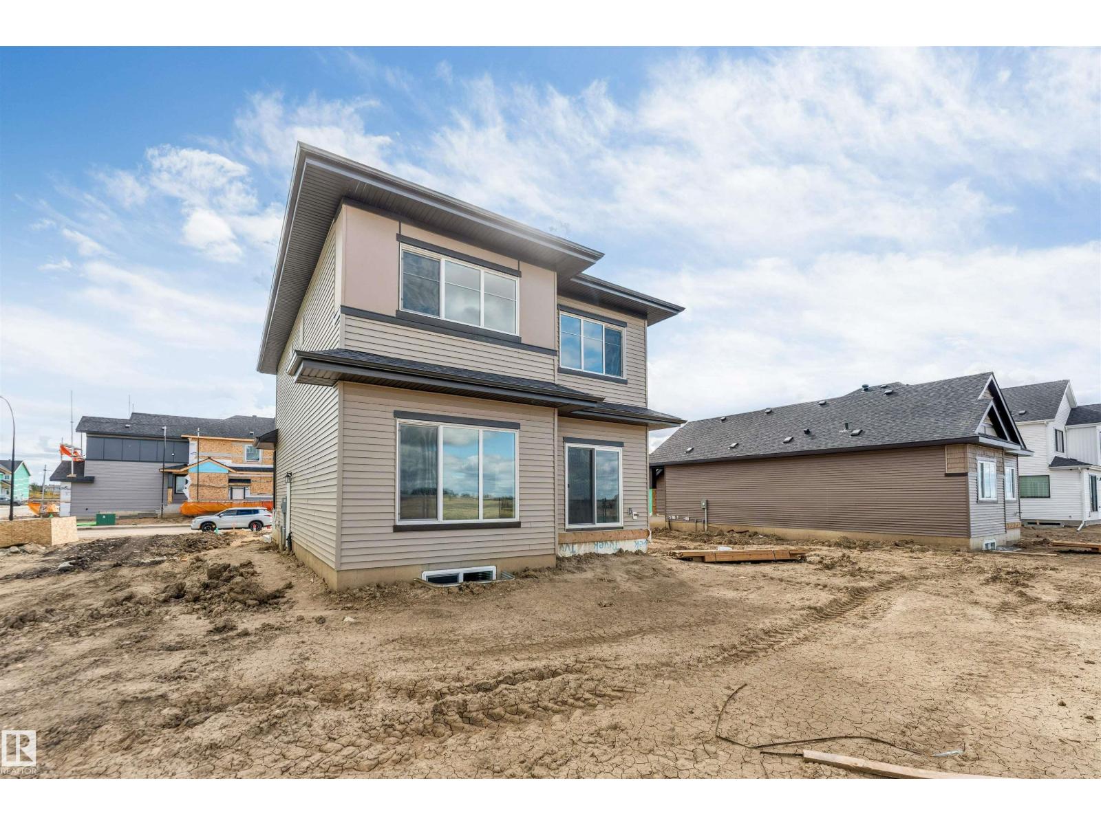 208 Falcon Cr, Leduc, Alberta  T0B 3M3 - Photo 5 - E4509011