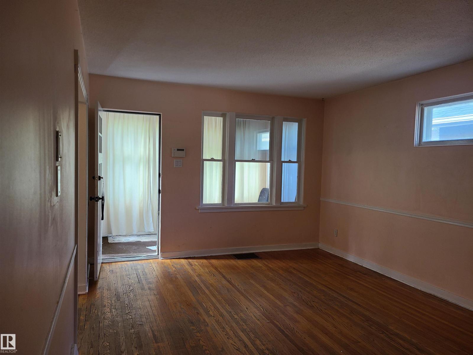 11143 127 St Nw, Edmonton, Alberta  T5M 0T5 - Photo 4 - E4509012