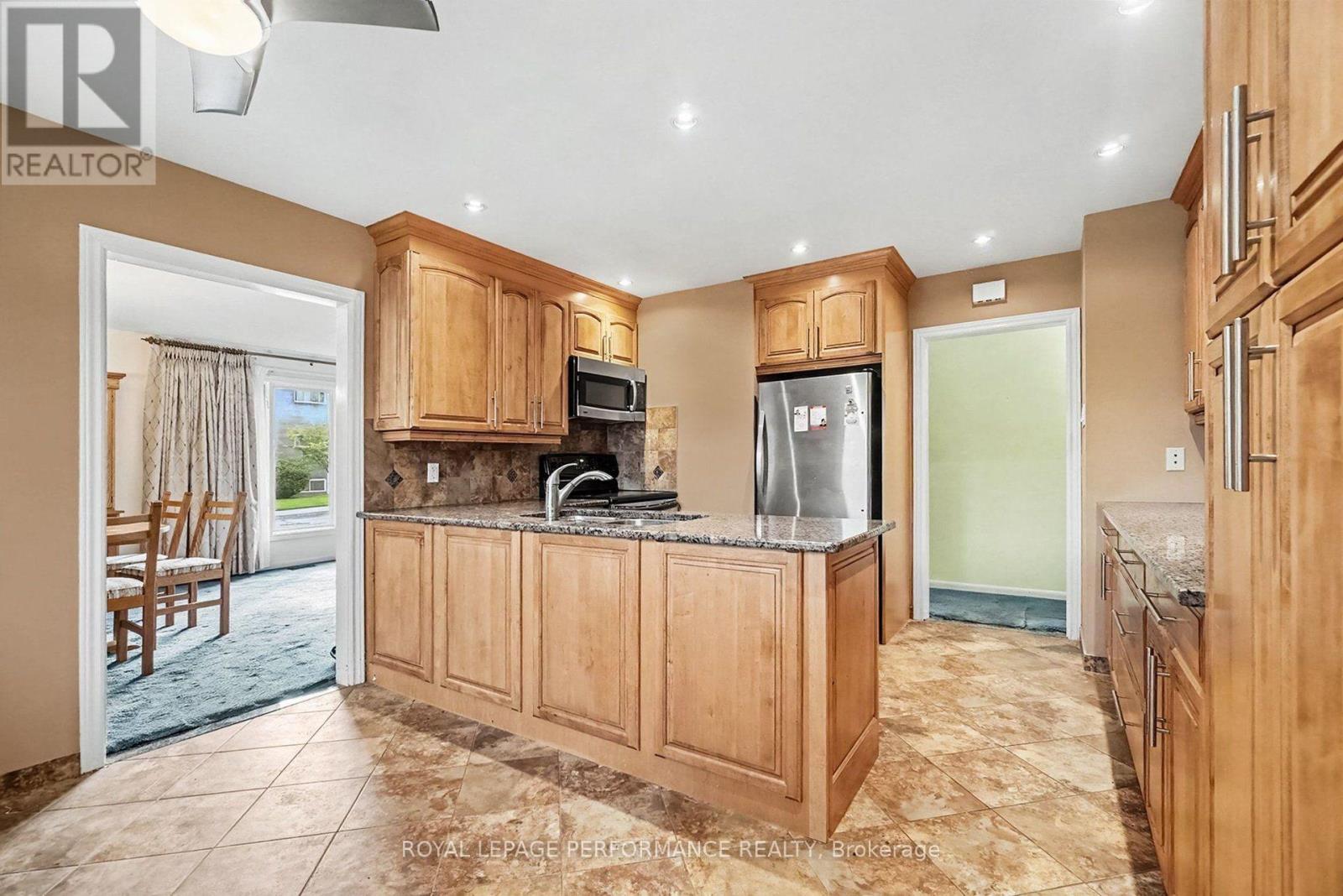 1374 Highgate Road, Ottawa, Ontario  K2C 2Y6 - Photo 10 - X13794482