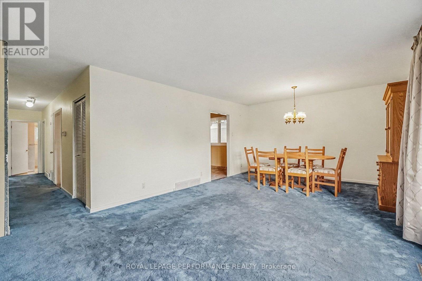 1374 Highgate Road, Ottawa, Ontario  K2C 2Y6 - Photo 4 - X13794482