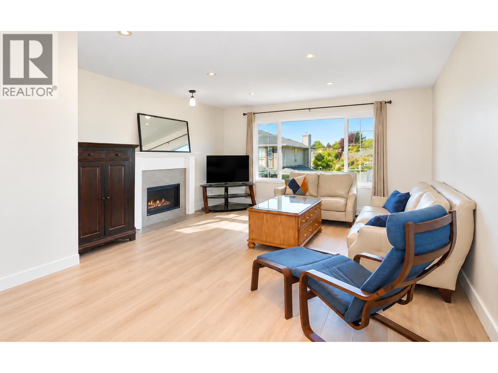 138 1140 Castle Crescent, Port Coquitlam, British Columbia  V3C 5R1 - Photo 3 - R3166595