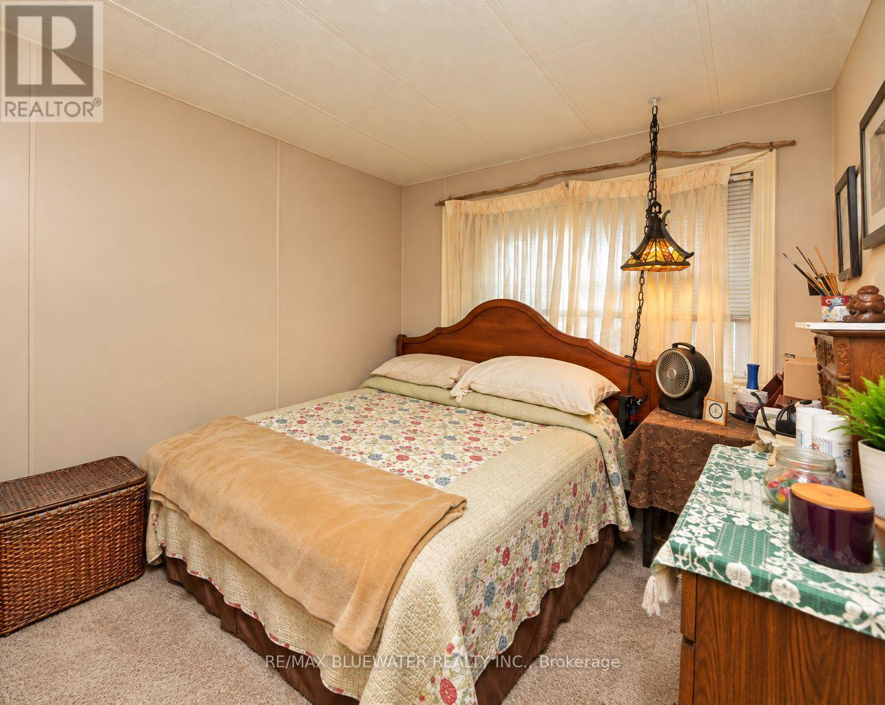35 Pebble Beach Parkway, South Huron, Ontario  N0M 1T0 - Photo 12 - X13771754
