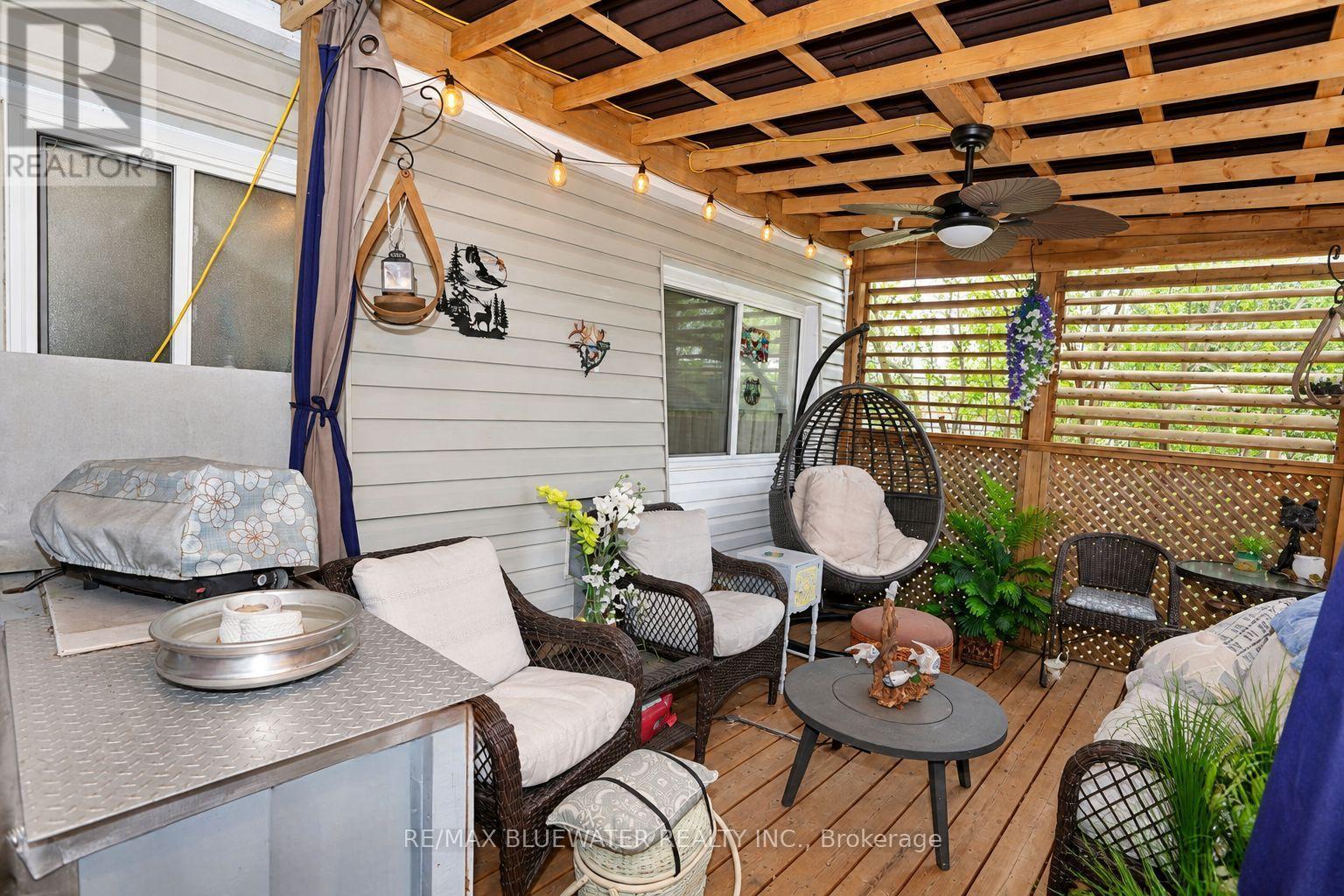 35 Pebble Beach Parkway, South Huron, Ontario  N0M 1T0 - Photo 16 - X13771754