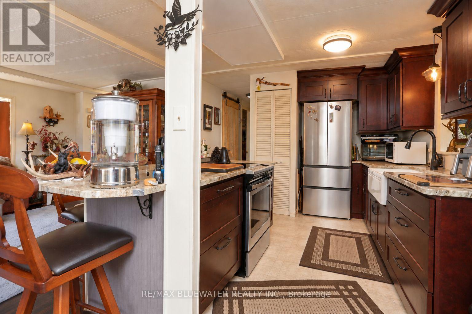 35 Pebble Beach Parkway, South Huron, Ontario  N0M 1T0 - Photo 10 - X13771754