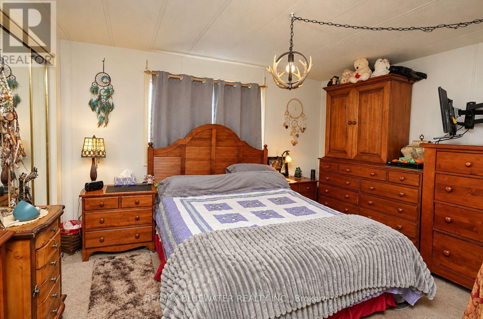 35 Pebble Beach Parkway, South Huron, Ontario  N0M 1T0 - Photo 11 - X13771754