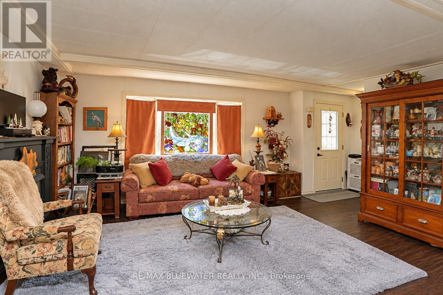 35 Pebble Beach Parkway, South Huron, Ontario  N0M 1T0 - Photo 4 - X13771754