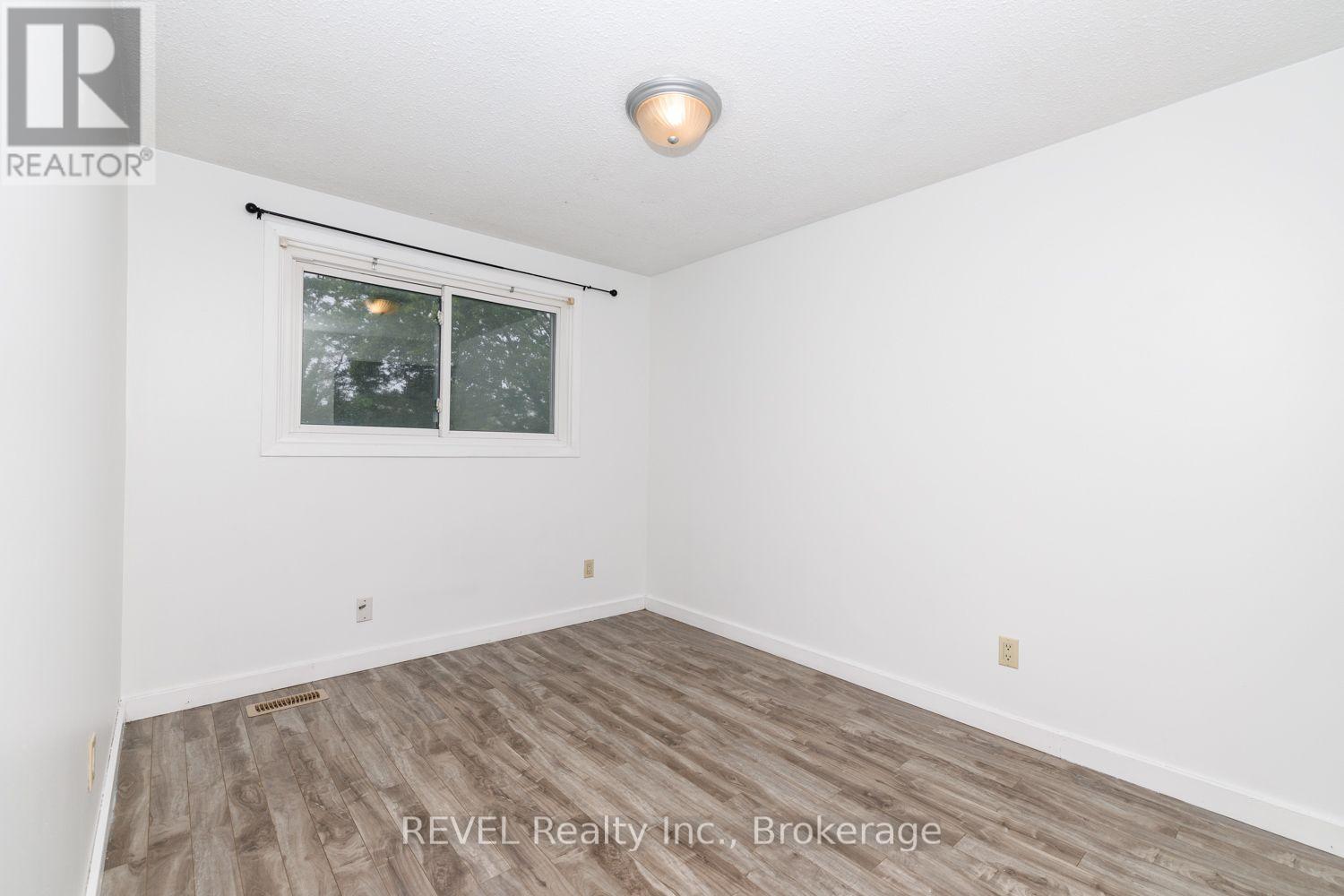 97 Tupper Drive, Thorold, Ontario  L2V 4C9 - Photo 17 - X13769172