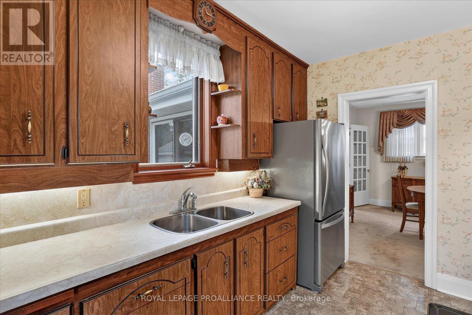 210 Aberdeen Avenue, Peterborough, Ontario  K9H 4W8 - Photo 13 - X13791694