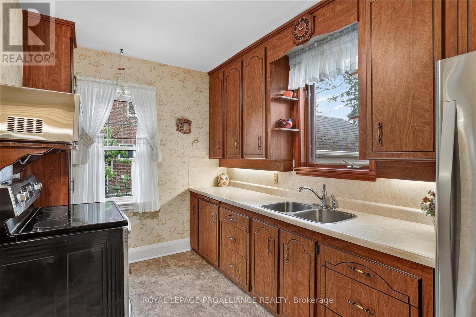 210 Aberdeen Avenue, Peterborough, Ontario  K9H 4W8 - Photo 12 - X13791694
