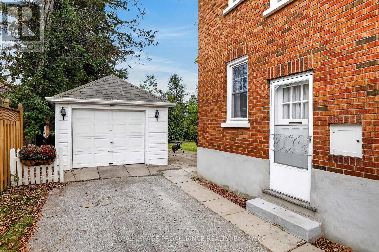 210 Aberdeen Avenue, Peterborough, Ontario  K9H 4W8 - Photo 35 - X13791694