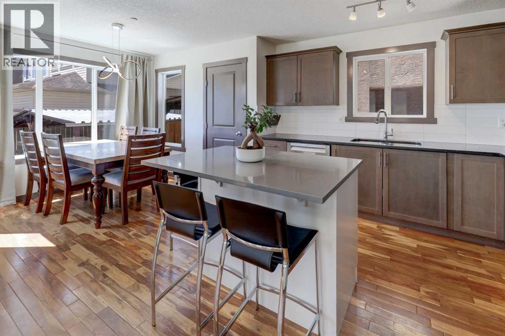 5 Covecreek Mews NE, Calgary, Alberta T3K 0V8 - Photo 10 - A2324736