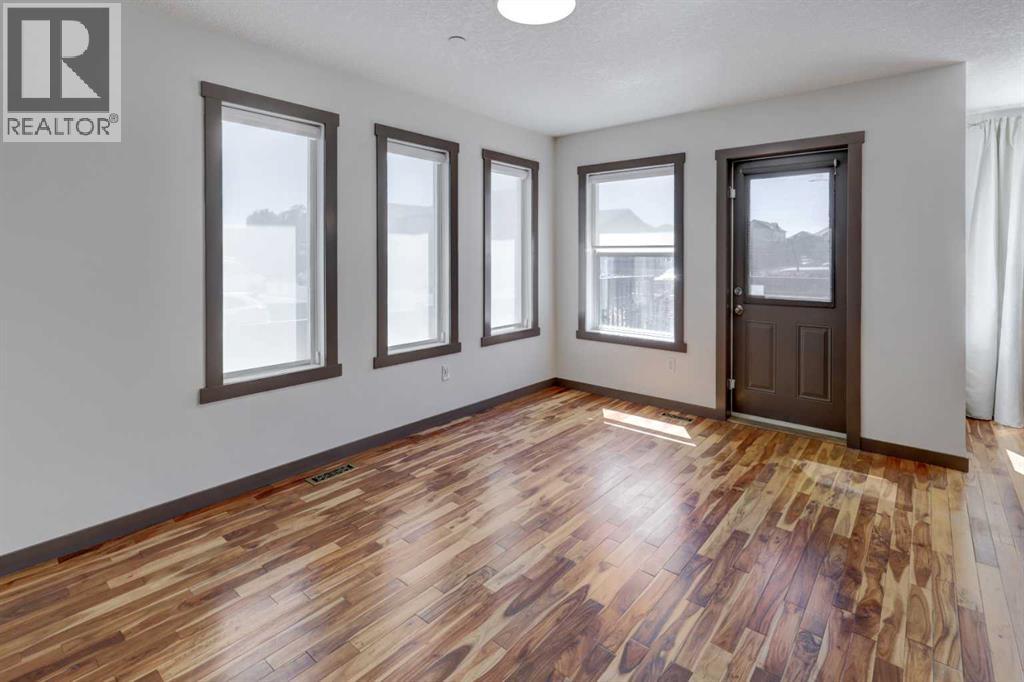 5 Covecreek Mews NE, Calgary, Alberta T3K 0V8 - Photo 12 - A2324736
