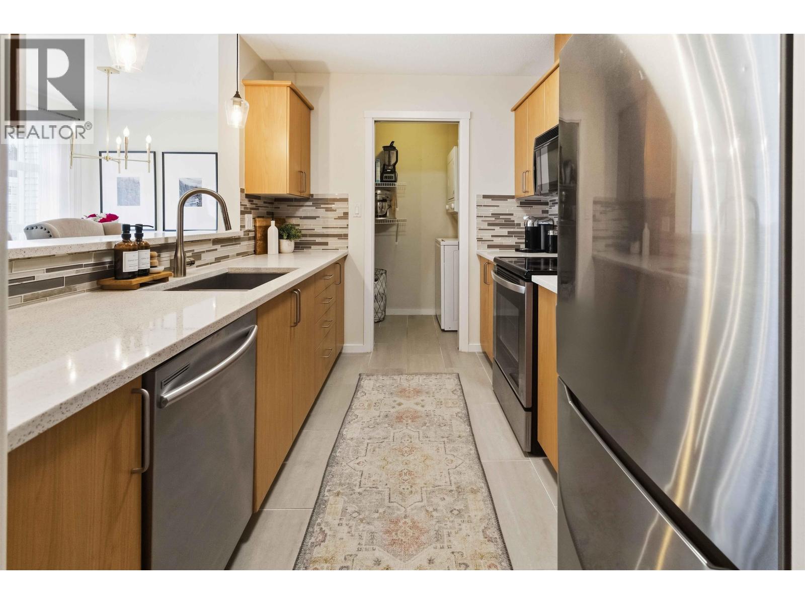 401 3142 St Johns Street, Port Moody, British Columbia  V3H 5E5 - Photo 8 - R3166584
