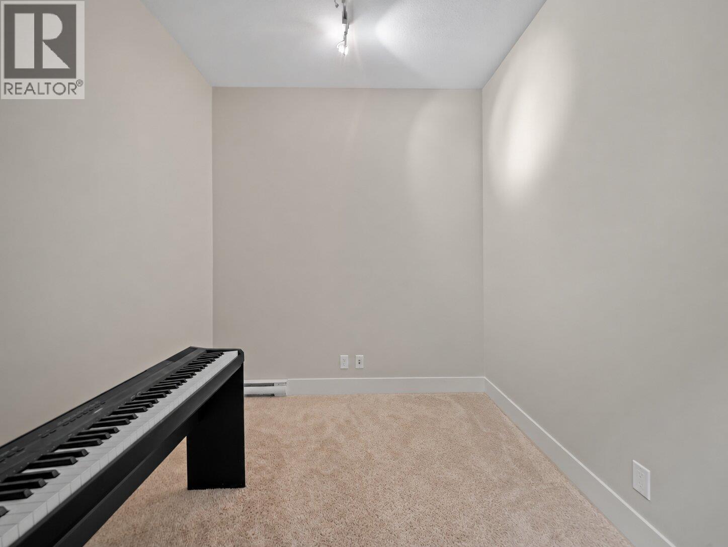 215 3606 Aldercrest Drive, North Vancouver, British Columbia  V7G 0A3 - Photo 22 - R3166604