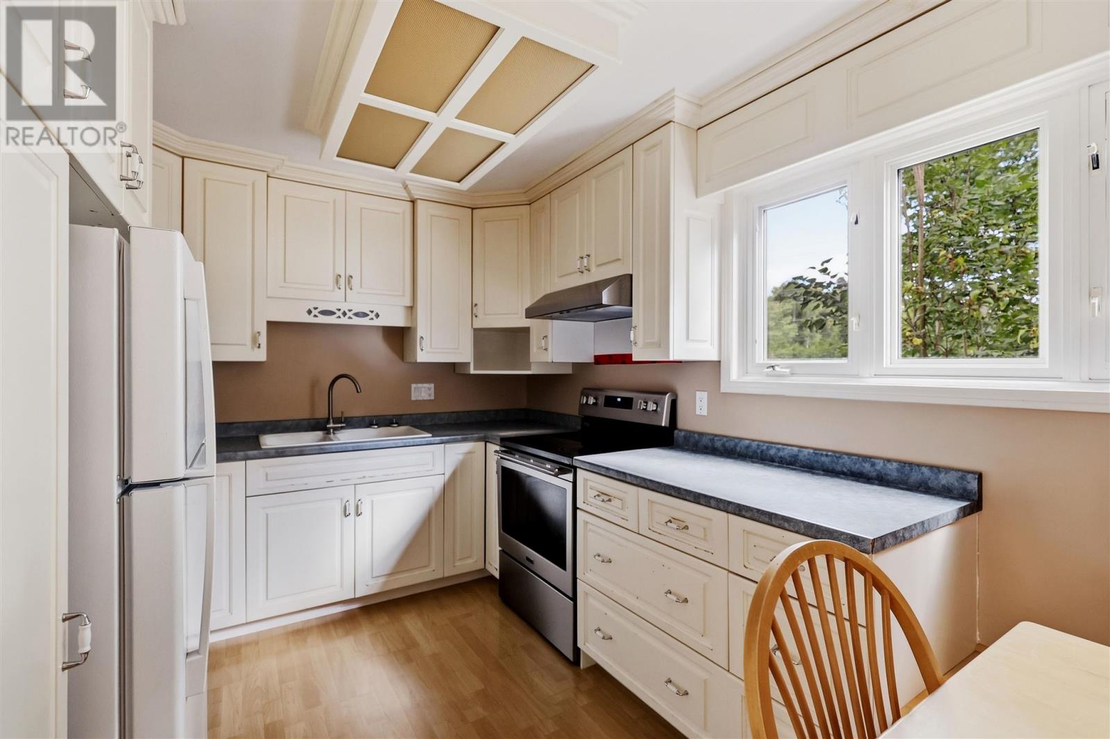 61 Williams St, Sault Ste. Marie, Ontario  P6A 5V3 - Photo 11 - SM262548