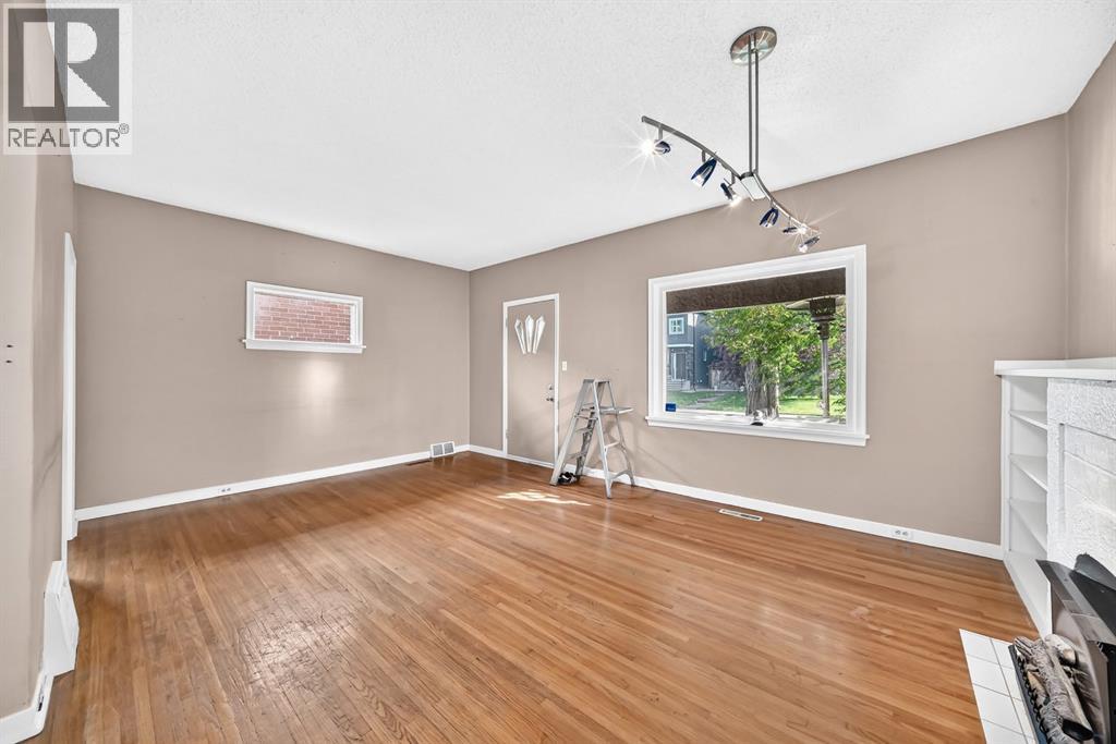 466 22 Avenue NW, Calgary, Alberta  T2M 1N3 - Photo 6 - A2344953
