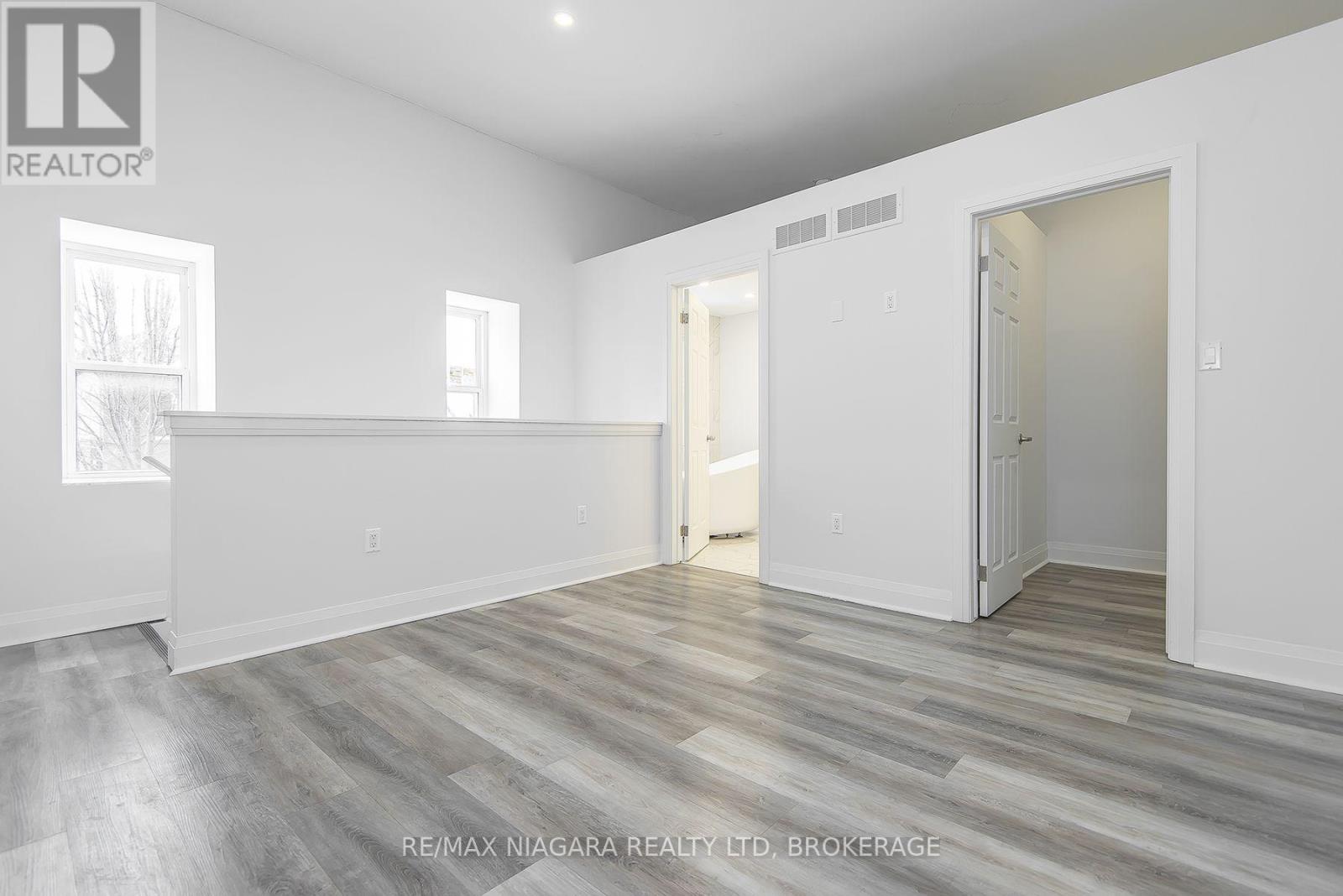 120 Main Street W, Port Colborne, Ontario  L3K 3V2 - Photo 14 - X13794530
