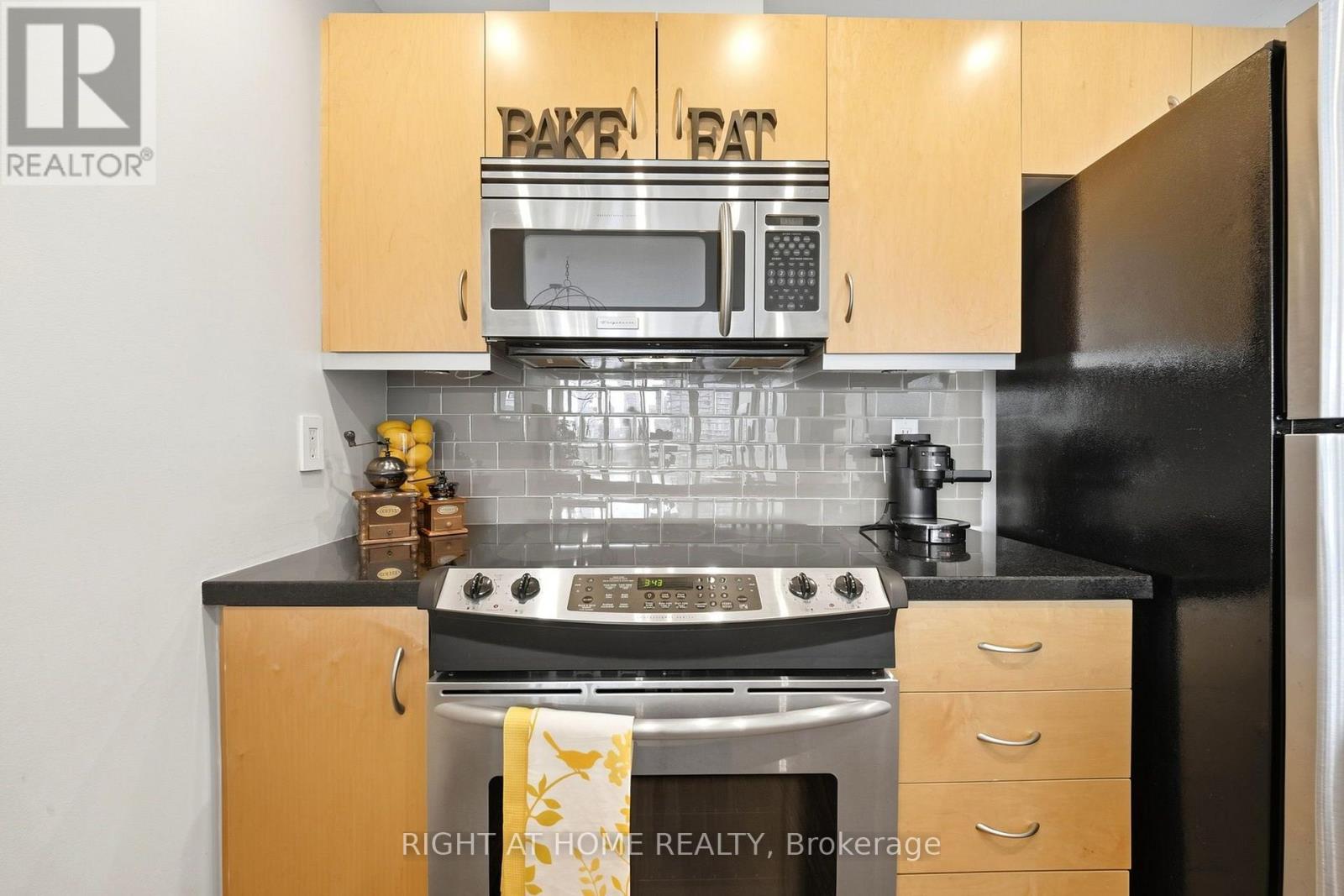 1908 - 285 Mutual Street, Toronto, Ontario  M4Y 3C5 - Photo 10 - C13794546