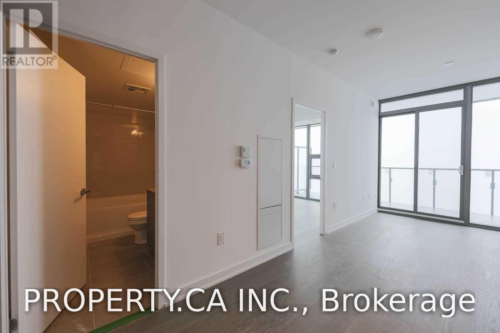 5209 - 11 Wellesley Street, Toronto, Ontario  M4Y 1E8 - Photo 7 - C13794566