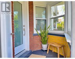 688 SAMMON AVENUE, Toronto, Ontario