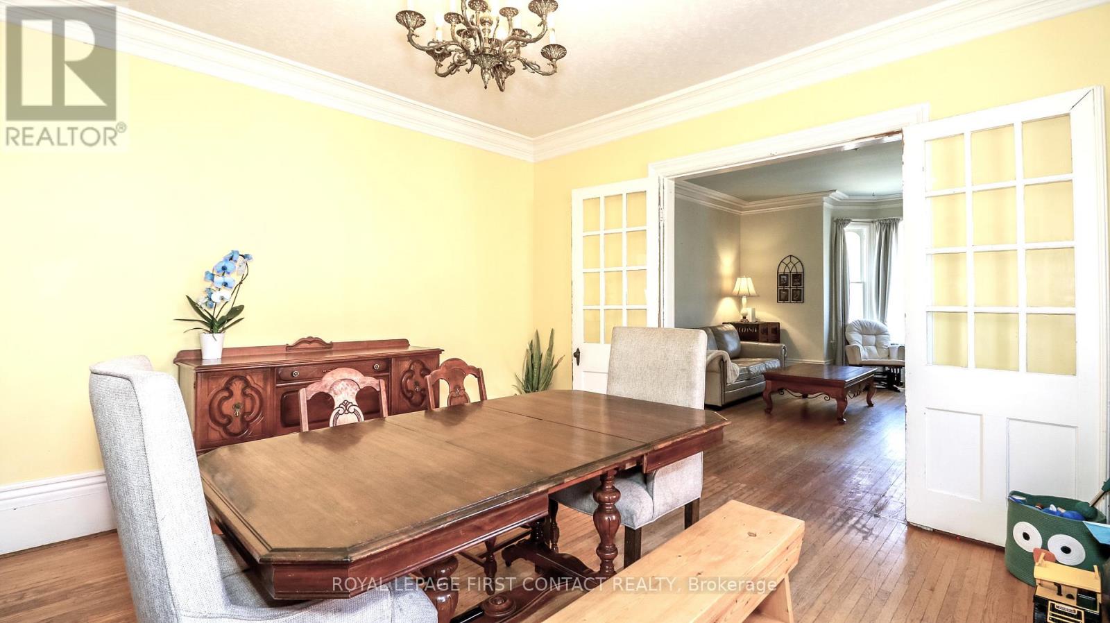 121 Mulcaster Street, Barrie (Codrington), Ontario  L4M 3M8 - Photo 9 - S13794532