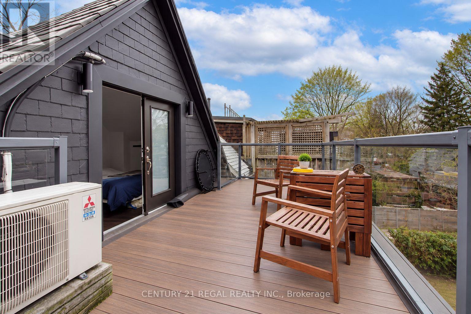 186 Grenadier Road, Toronto, Ontario  M6R 1R7 - Photo 13 - W13794534