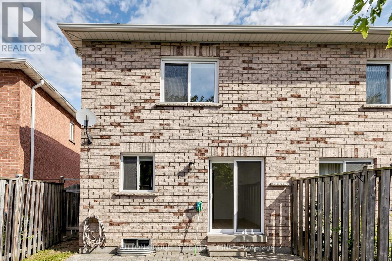 5684 Volpe Avenue, Mississauga, Ontario  L5V 3A5 - Photo 19 - W13794558