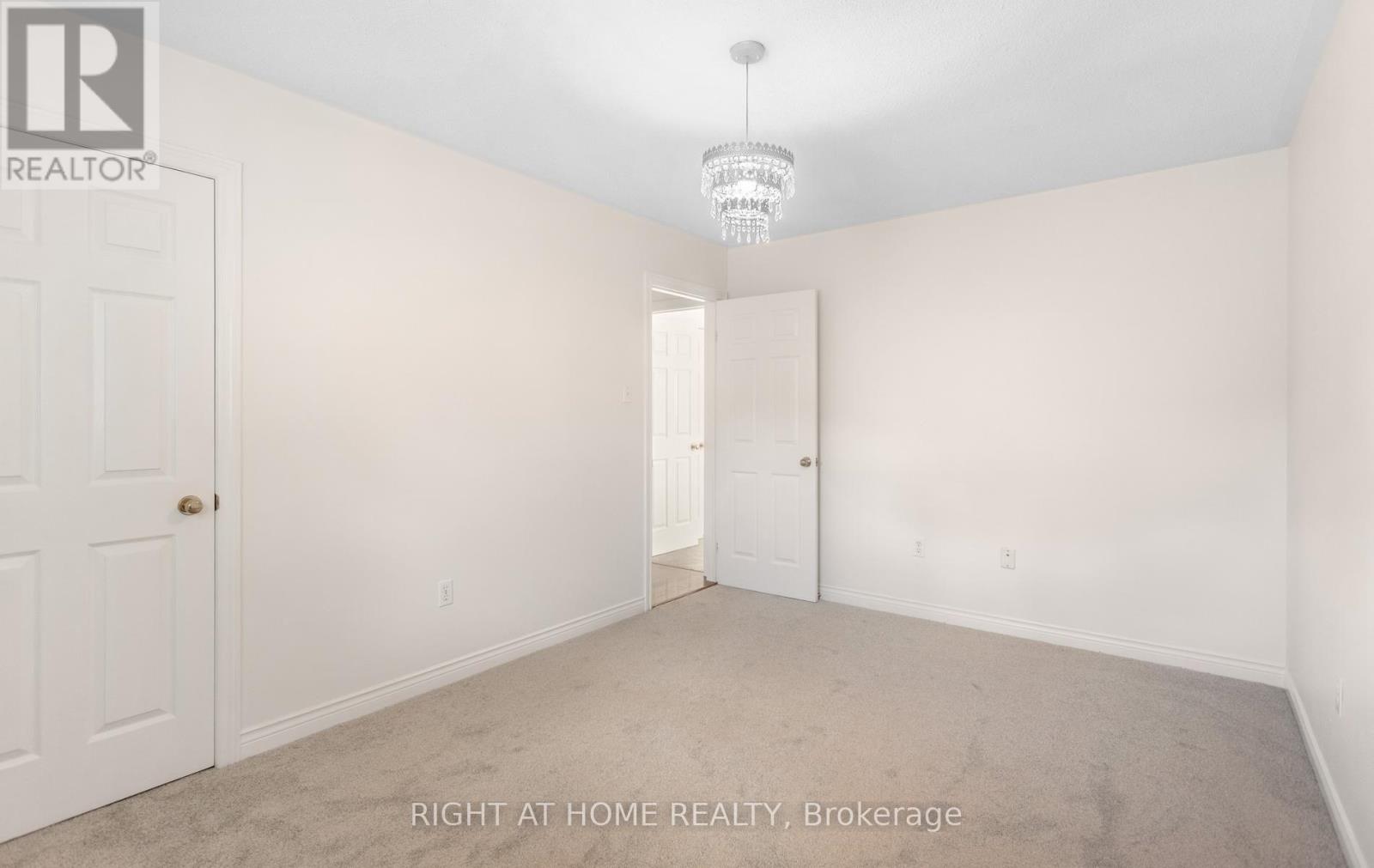 5994 Tweed Court, Mississauga, Ontario  L5M 5S6 - Photo 34 - W13794590