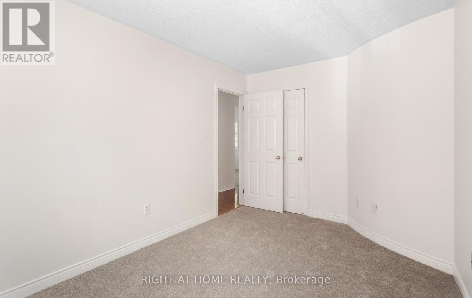 5994 Tweed Court, Mississauga, Ontario  L5M 5S6 - Photo 36 - W13794590
