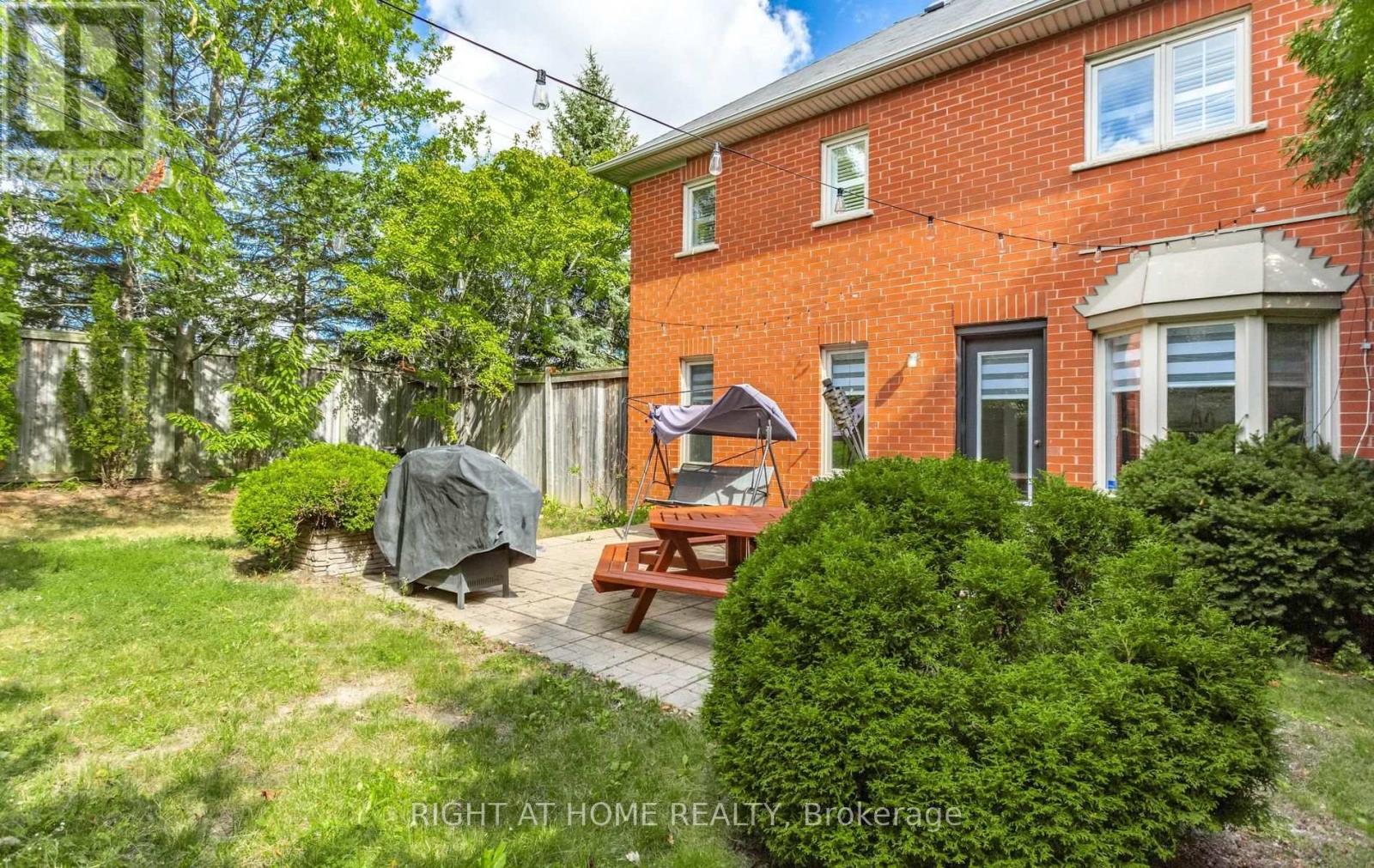 5994 Tweed Court, Mississauga, Ontario  L5M 5S6 - Photo 50 - W13794590