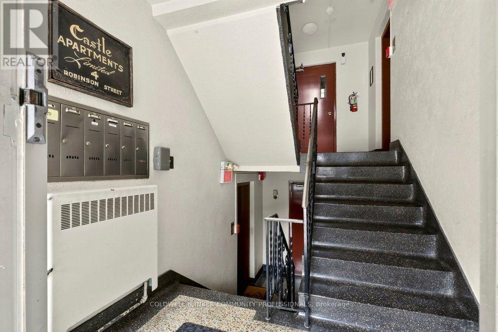 10 - 4 Robinson Street, Hamilton, Ontario  L8P 1Y5 - Photo 4 - X13643558