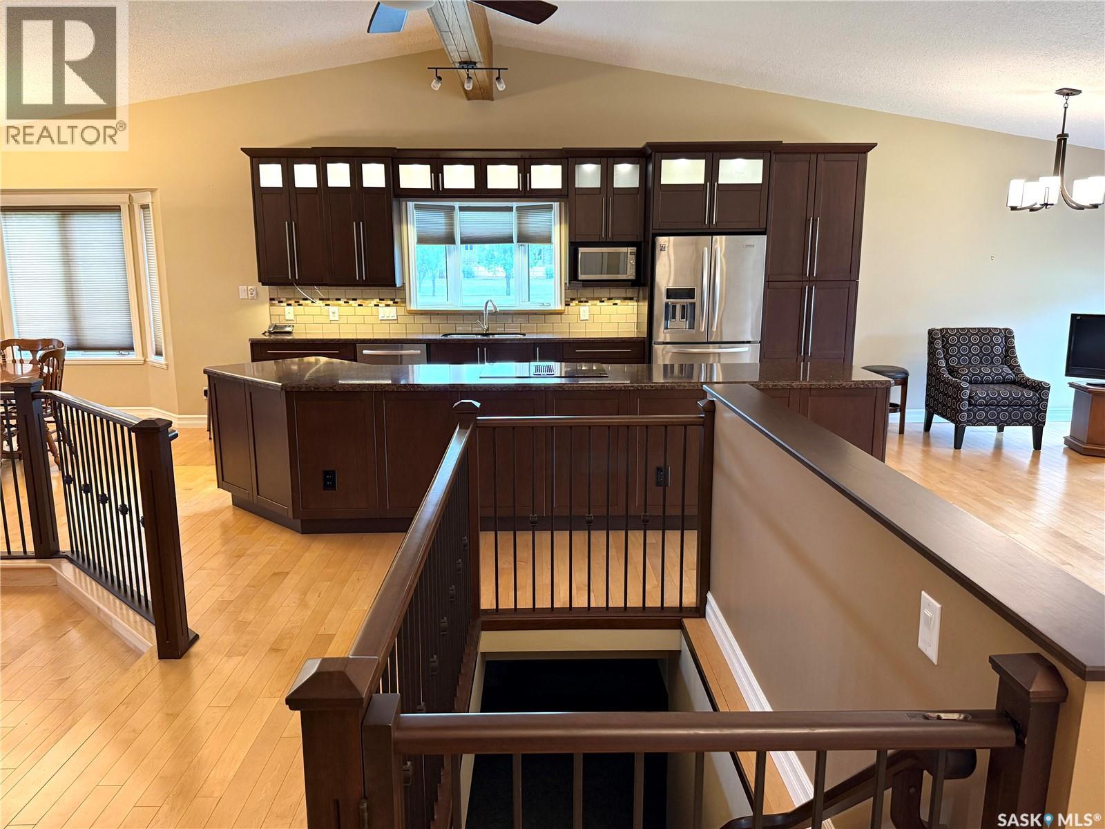 2502 Blue Jay CRESCENT photo 11