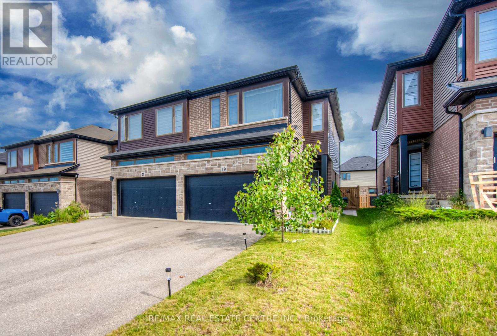 19 Baker Lane, Brant, Ontario  N3L 0K3 - Photo 2 - X13794544