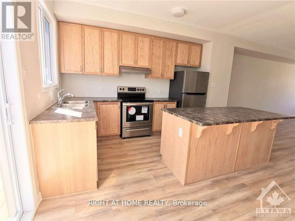 1414 Hemlock Road, Ottawa, Ontario  K1K 5A8 - Photo 8 - X13789226