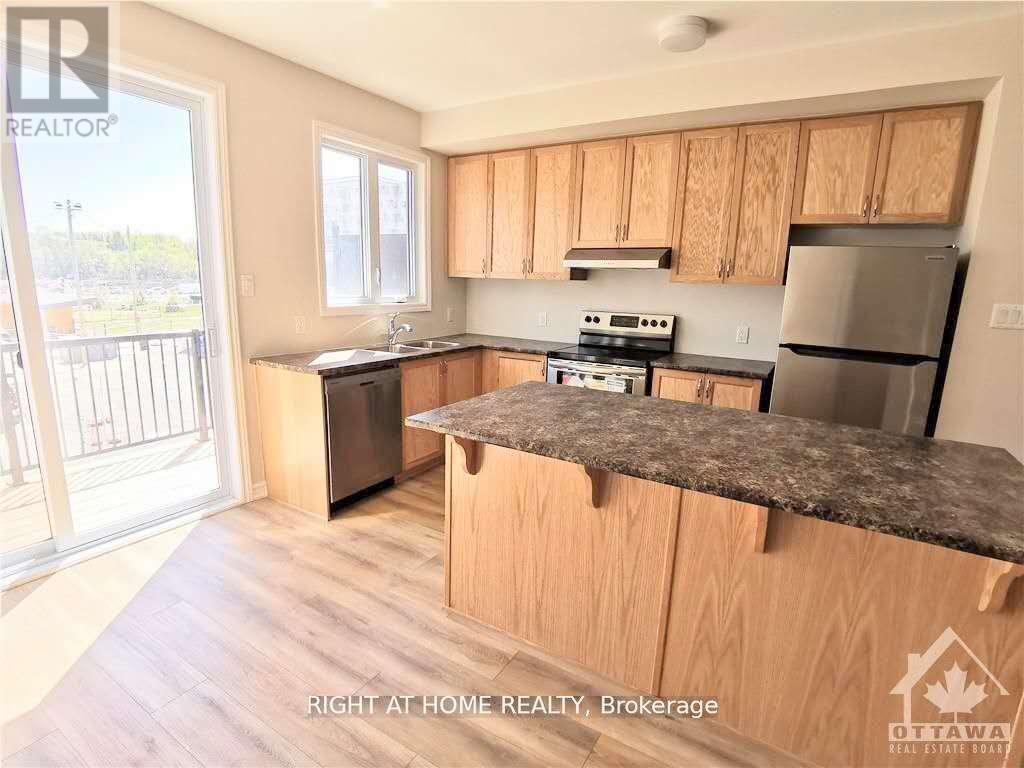 1414 Hemlock Road, Ottawa, Ontario  K1K 5A8 - Photo 9 - X13789226