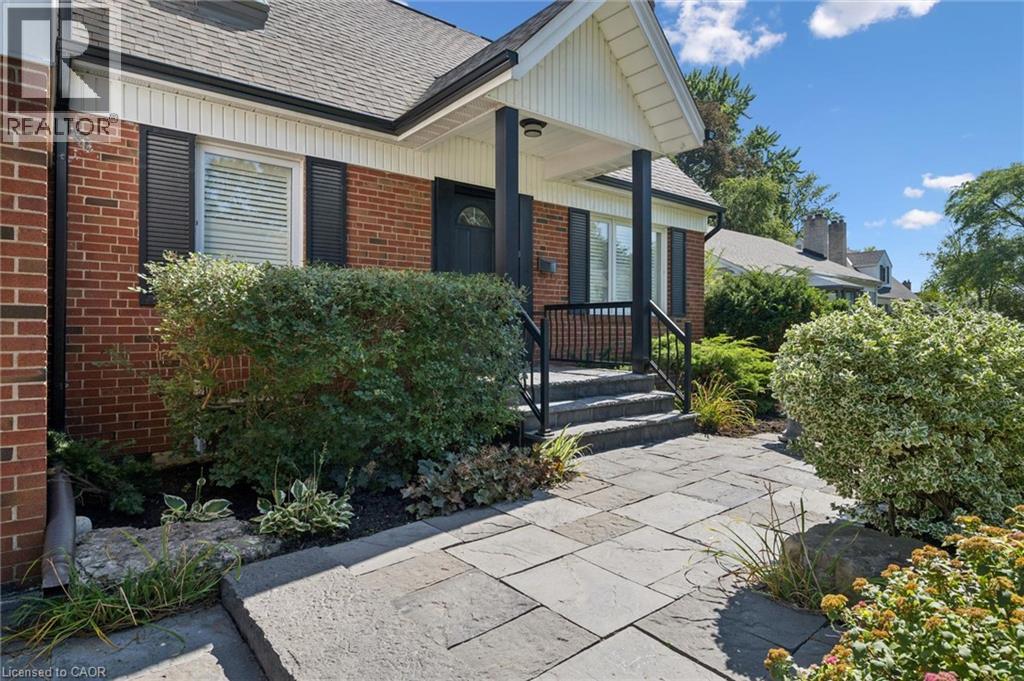 1010 Baldwin Road, Mississauga, Ontario  L4Y 1J2 - Photo 3 - 40857989