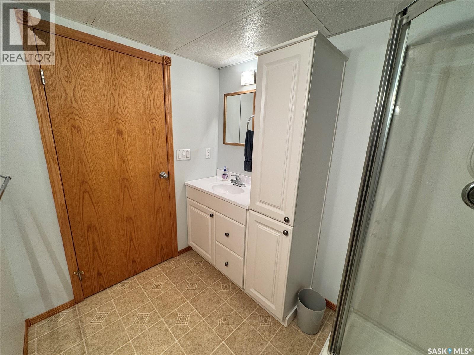 616 8th Avenue W, Biggar, Saskatchewan  S0K 0M0 - Photo 31 - SK048677