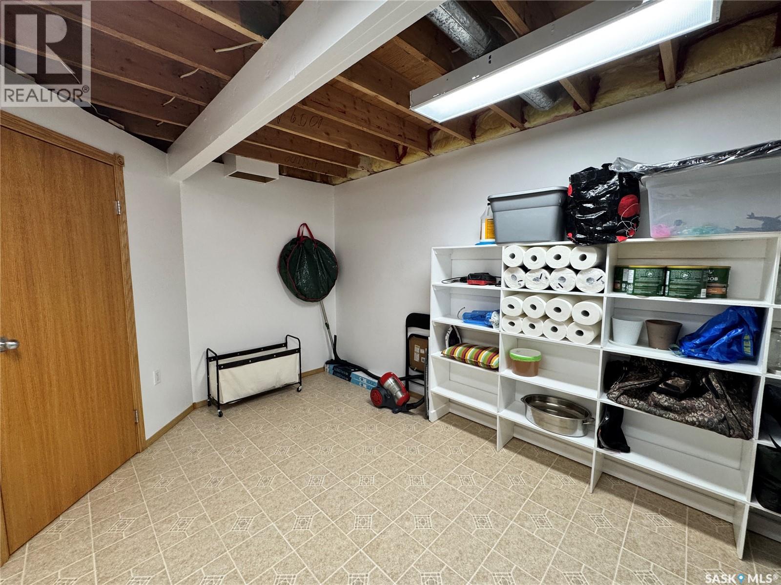 616 8th Avenue W, Biggar, Saskatchewan  S0K 0M0 - Photo 32 - SK048677