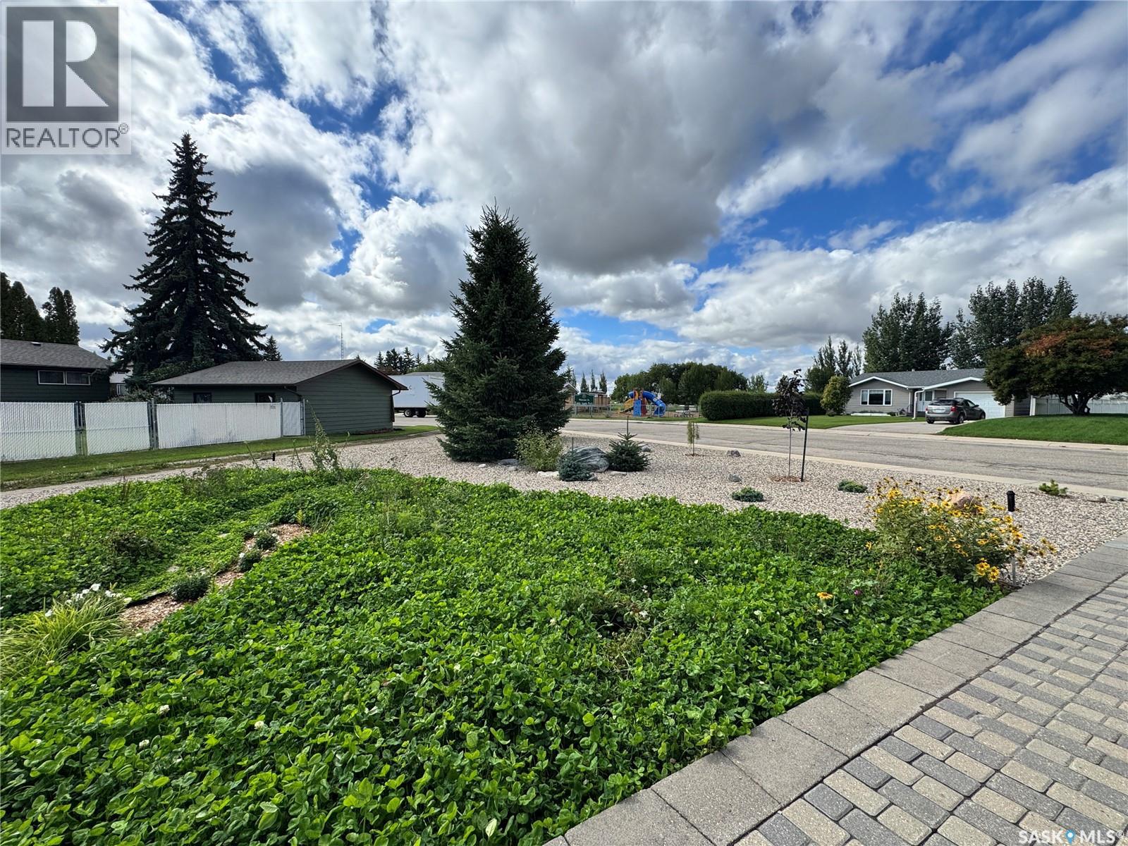 616 8th Avenue W, Biggar, Saskatchewan  S0K 0M0 - Photo 45 - SK048677