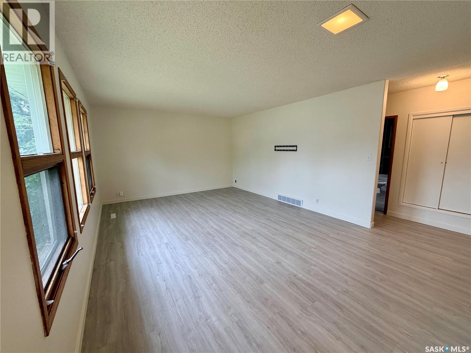6011 5th Street W, Rosthern, Saskatchewan  S0K 2H0 - Photo 13 - SK048669