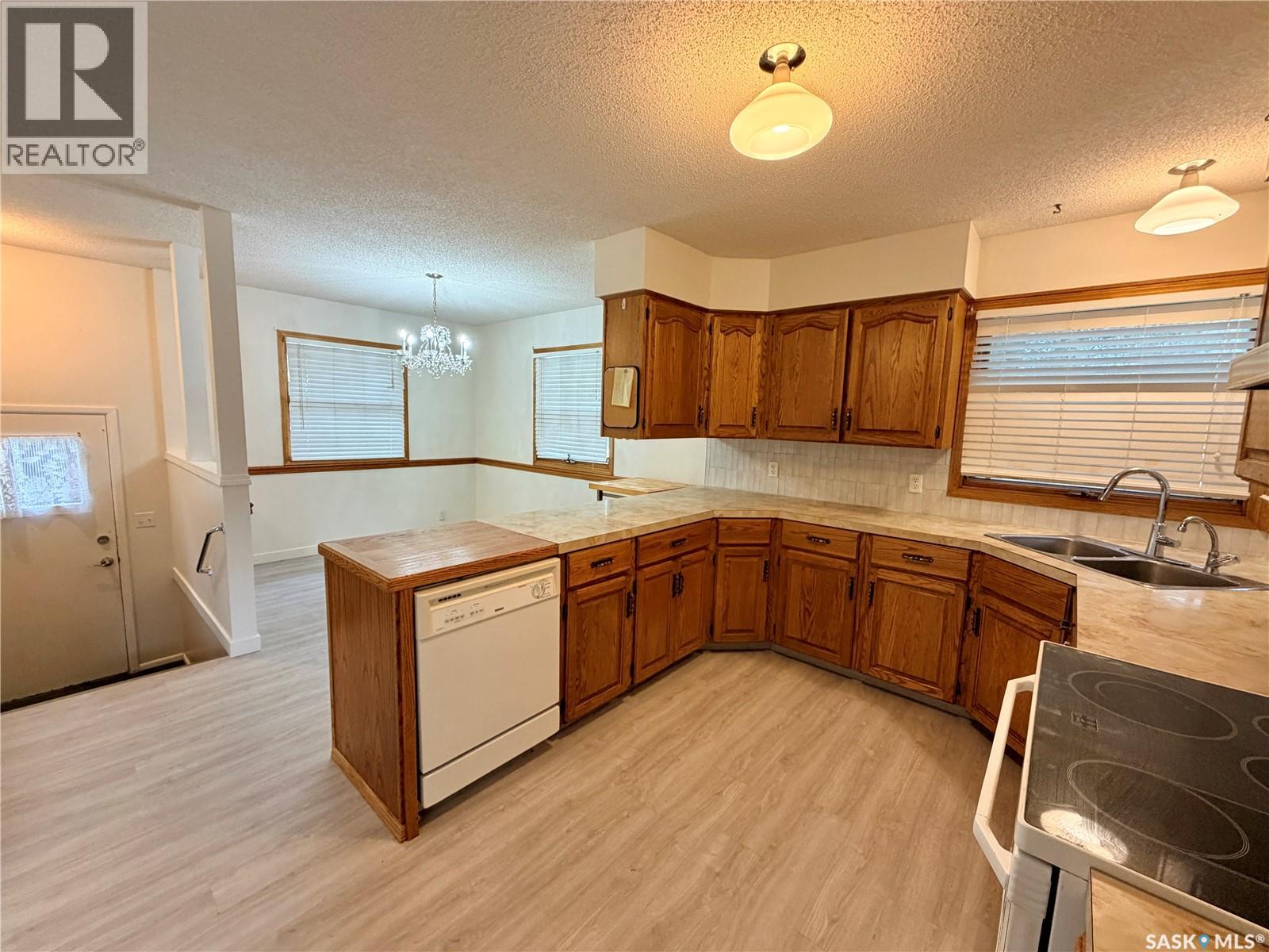 6011 5th Street W, Rosthern, Saskatchewan  S0K 2H0 - Photo 19 - SK048669