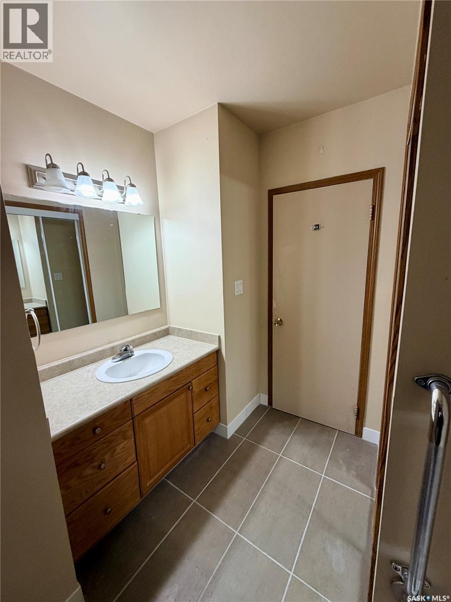 6011 5th Street W, Rosthern, Saskatchewan  S0K 2H0 - Photo 27 - SK048669