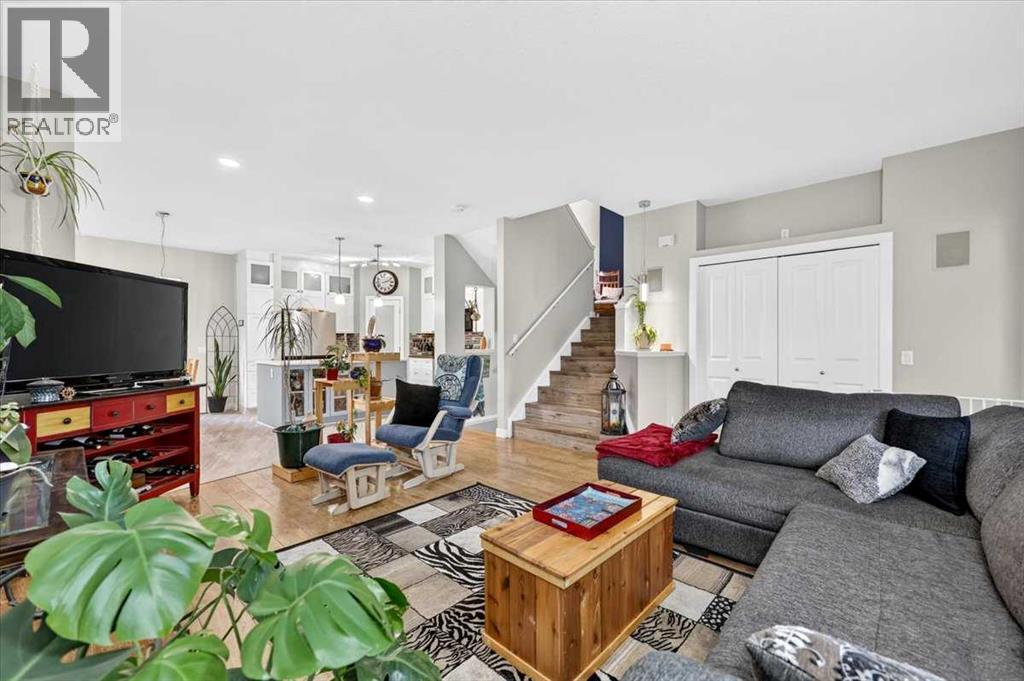 781 Stonehaven Drive photo 8