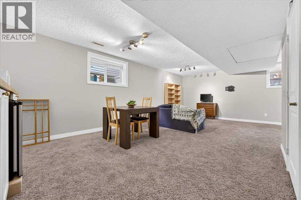 781 Stonehaven Drive photo 29