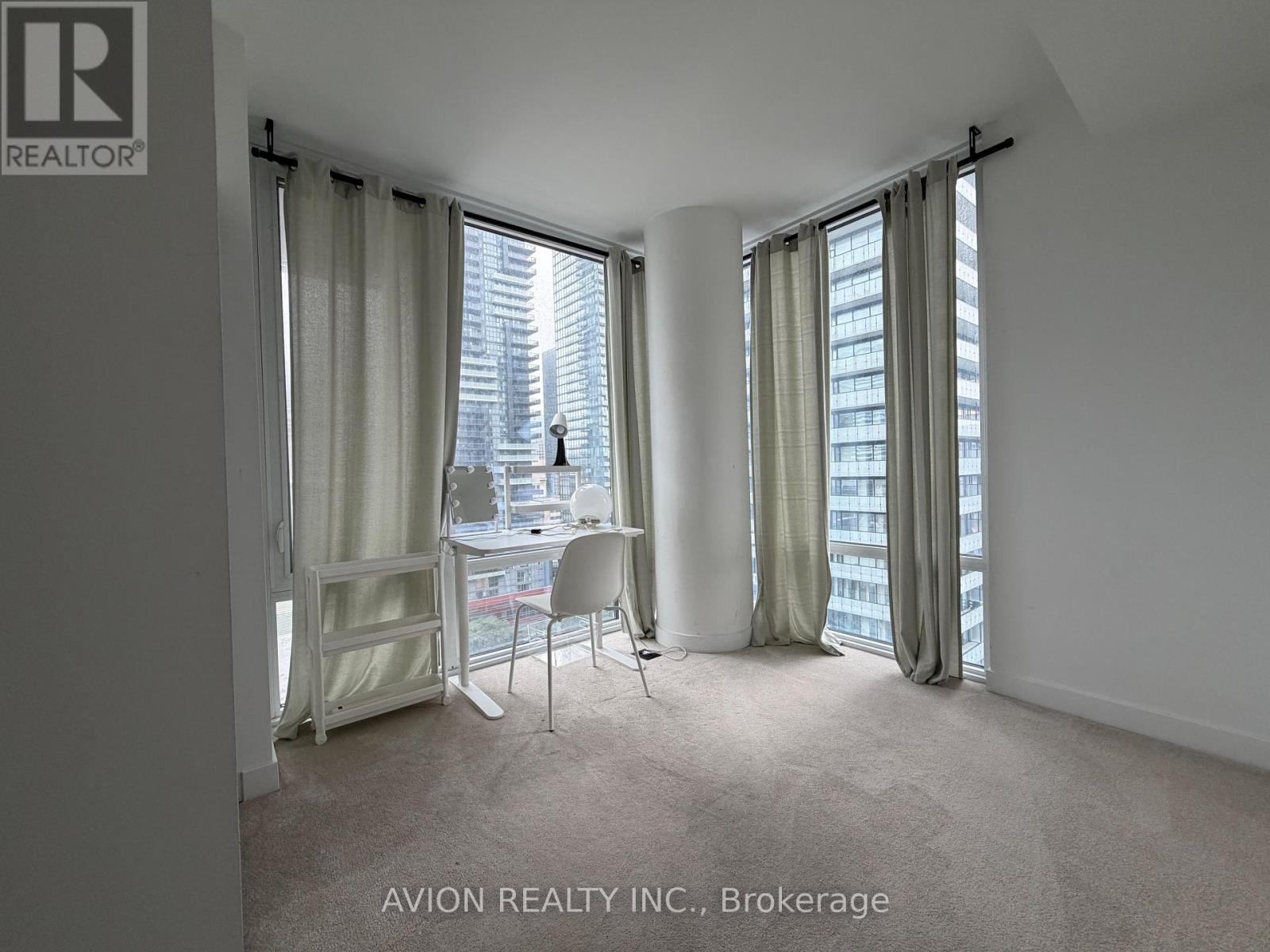 1112 - 501 Yonge Street, Toronto, Ontario  M4Y 0G8 - Photo 5 - C13724454